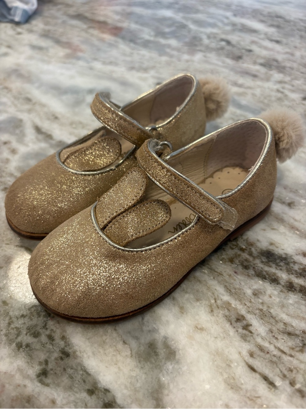 Girls Metallic Gold Mary Jane Bunny Pom-Pom Dress Shoes